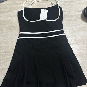 StyleByGG Black Pleated Tennis Mini Dress NWT Size Small White Piping